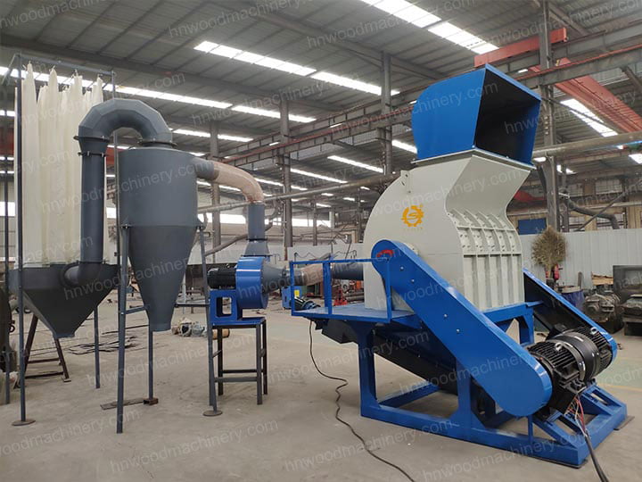 Sawdust hammer mill