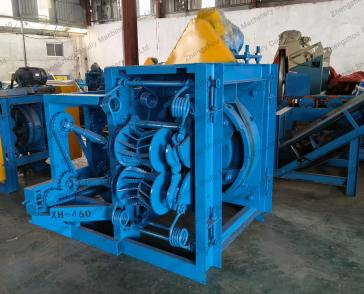 Máquina peladora de troncos