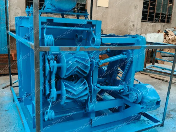 Swiss Wood Processing Company Purchases Shuliy Log Debarking Machine 1 Wood flaking machine