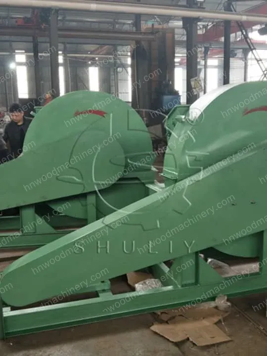 Bahamas Customer Buys Wood Shaving Machine For Livestock Bedding 5 Log shaving machine