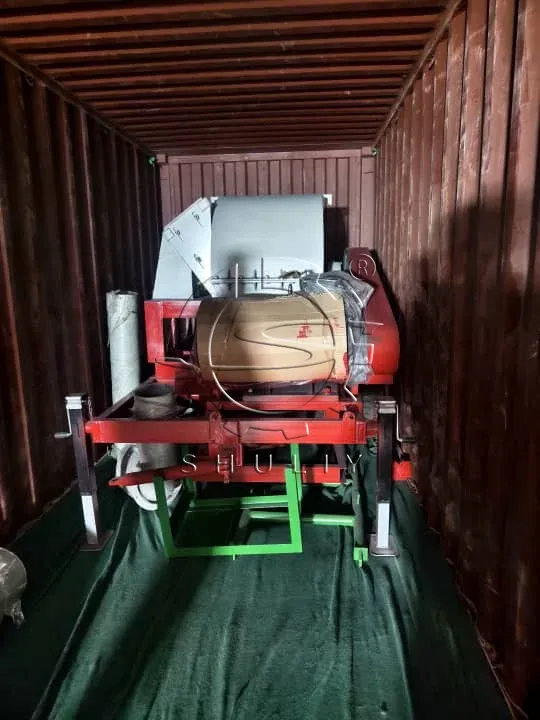 Carregamento de moinho de martelos para resíduos de palha