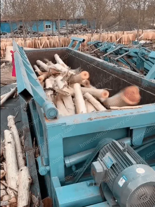 How To Debark Wood With A Wood Flaking Machine? 3 Trough-type wood flaking machine