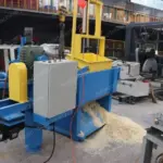 spiral-shaft type wood shaver machine