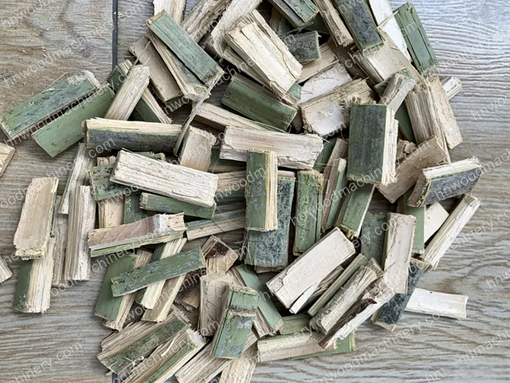 Bamboo chips from wood chipper